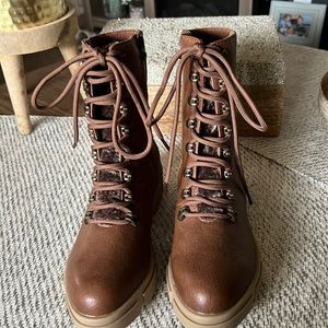 Blowfish Combat boot